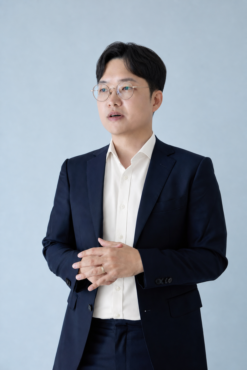 정장 차림의 김기환 Lectiv AI 대표